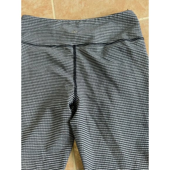 Lululemon‎ Athletica front detail Ribbon navy leggings size 4 - Picture 5 of 9